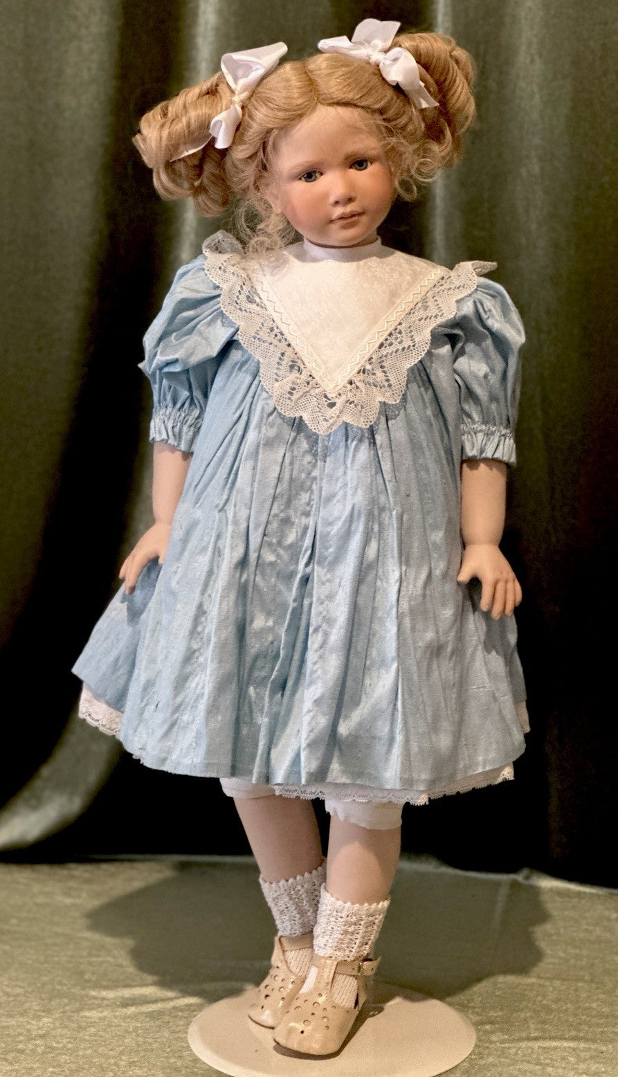 Collectible Artist 25” Porcelain Doll “Isabelle” by Ruth Treffeisen LE 97/100