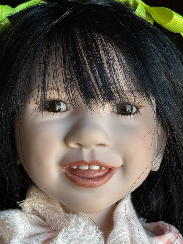 Rare Lifelike Zwergnase 17.5” Vinyl Suri Doll 2022 LE 25 with Bag and Tag