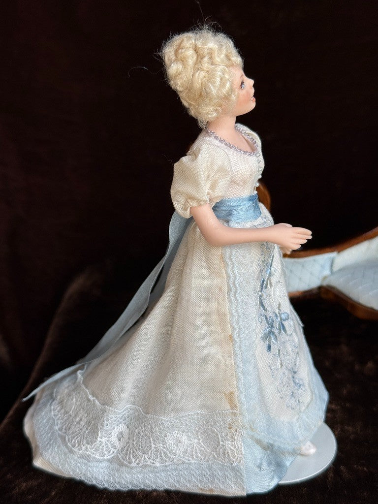 Miniature Artist Viola Williams 1:12 Victorian Young Lady Character Doll