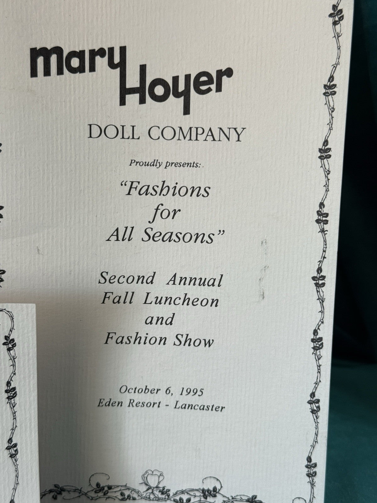 Modern Mary Hoyer Mary Lynne Vinyl Doll LE 200 Box/COA For Luncheon 1995