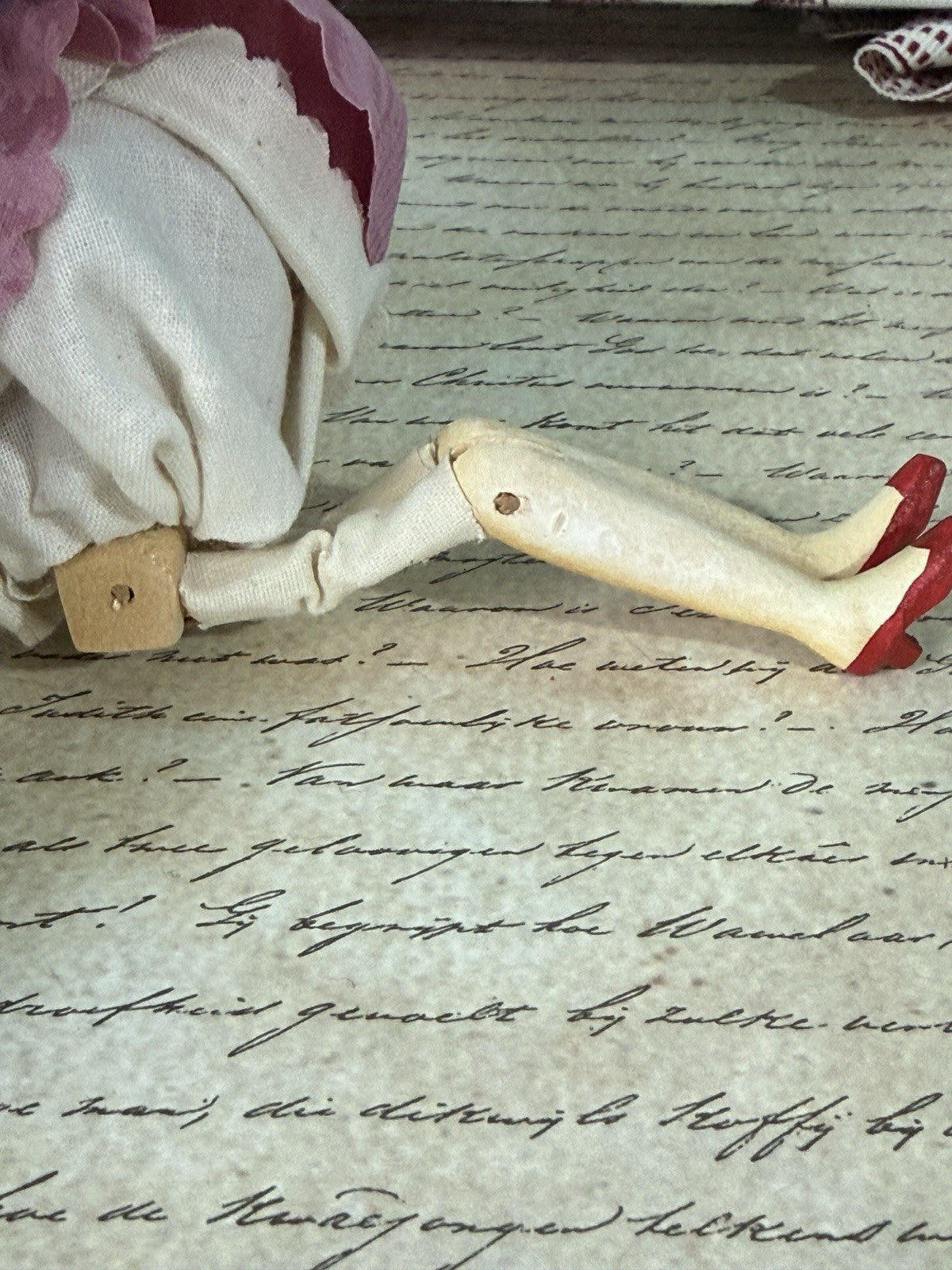 Vintage 1991 Collectible UFDC Artist Judy Brown Carved Wood Peg 6” Doll in Shoe
