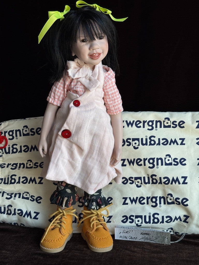 Rare Lifelike Zwergnase 17.5” Vinyl Suri Doll 2022 LE 25 with Bag and Tag
