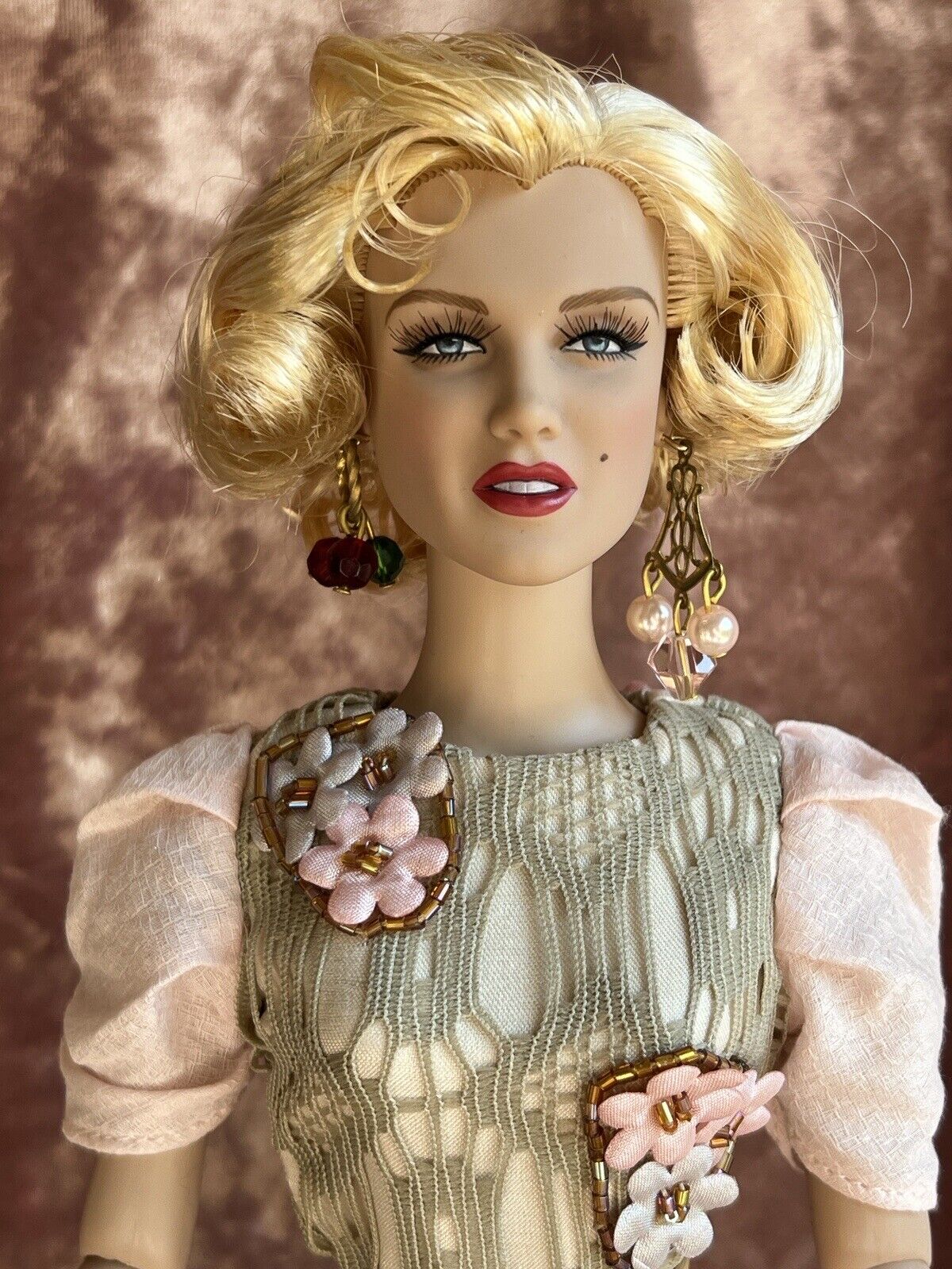 Collectible Tonner Marilyn Monroe Animal Magnitism Redressed Fashion Doll