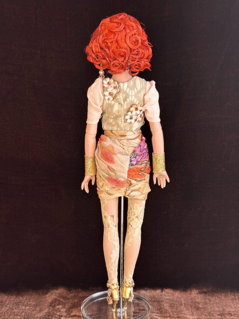 Tonner Ellowyne Wilde "Does This Make Me Look Too Happy?" Wigged Doll