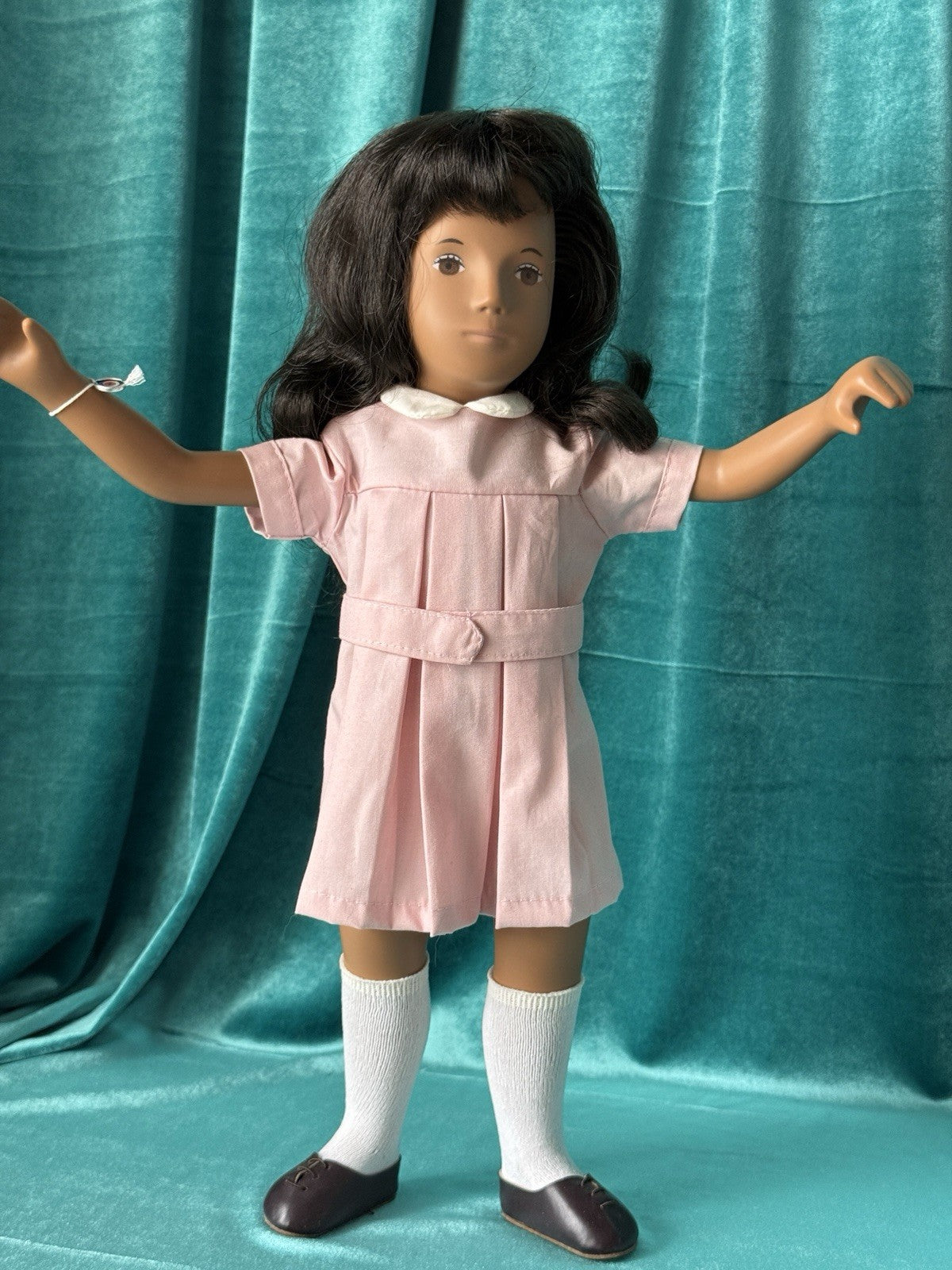 Collectible England Vinyl Sasha Brunette Pink Dress 103 Girl Doll with Box/Tag