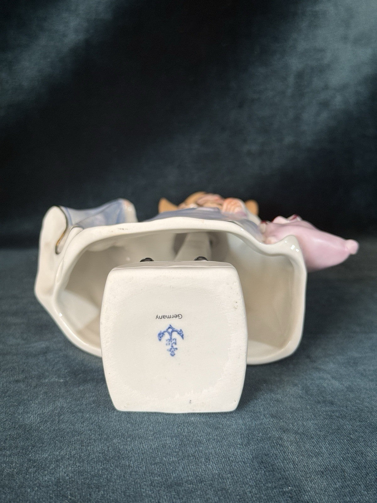 Lot Of 2 Antique Porcelain 8.5” Boy/Girl Nodder Figurines by Albert Stahl