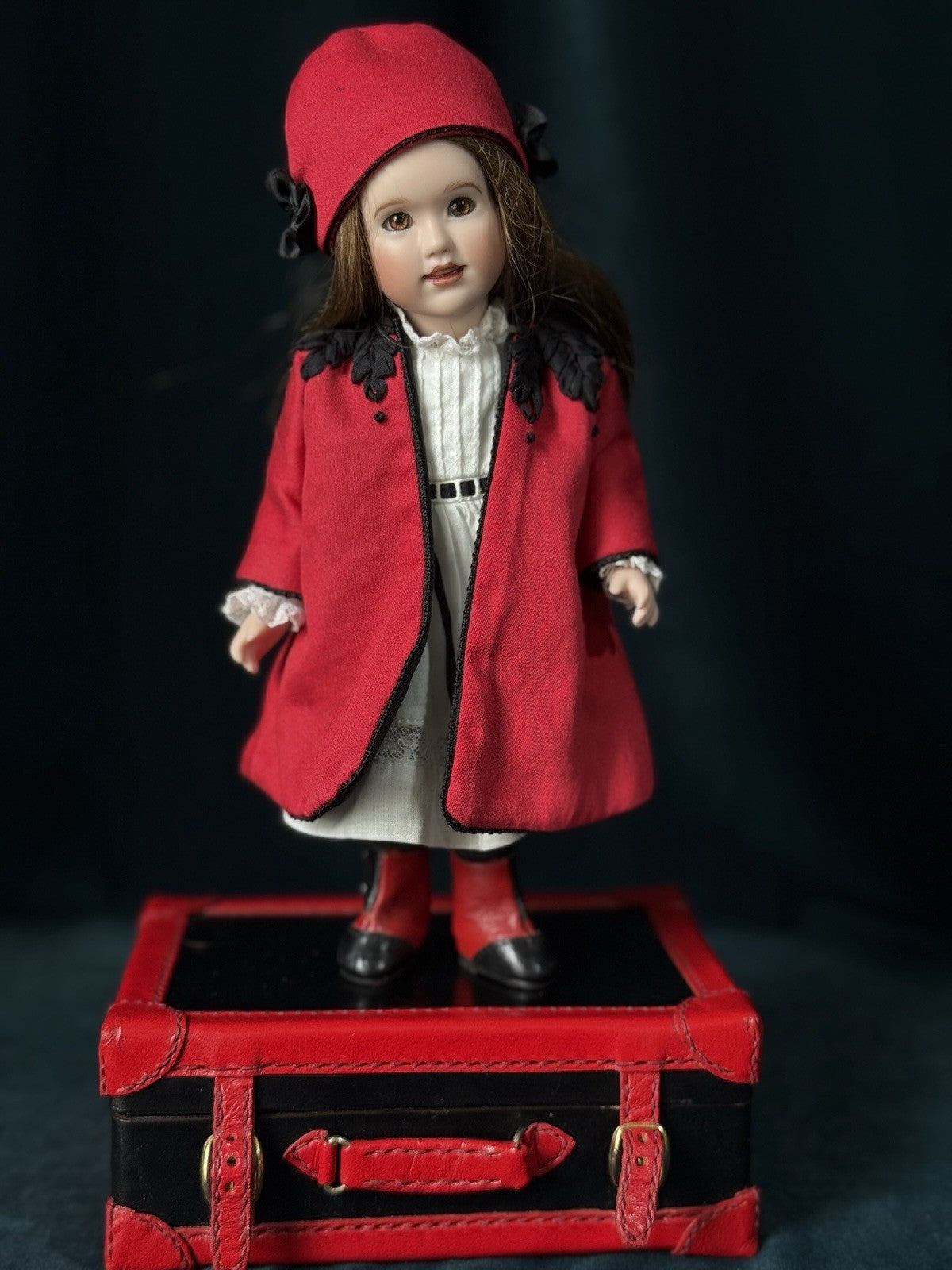MIB Wendy Lawton 1997 “The Lawton Travel Doll” Wooden and Porcelain 9” Doll