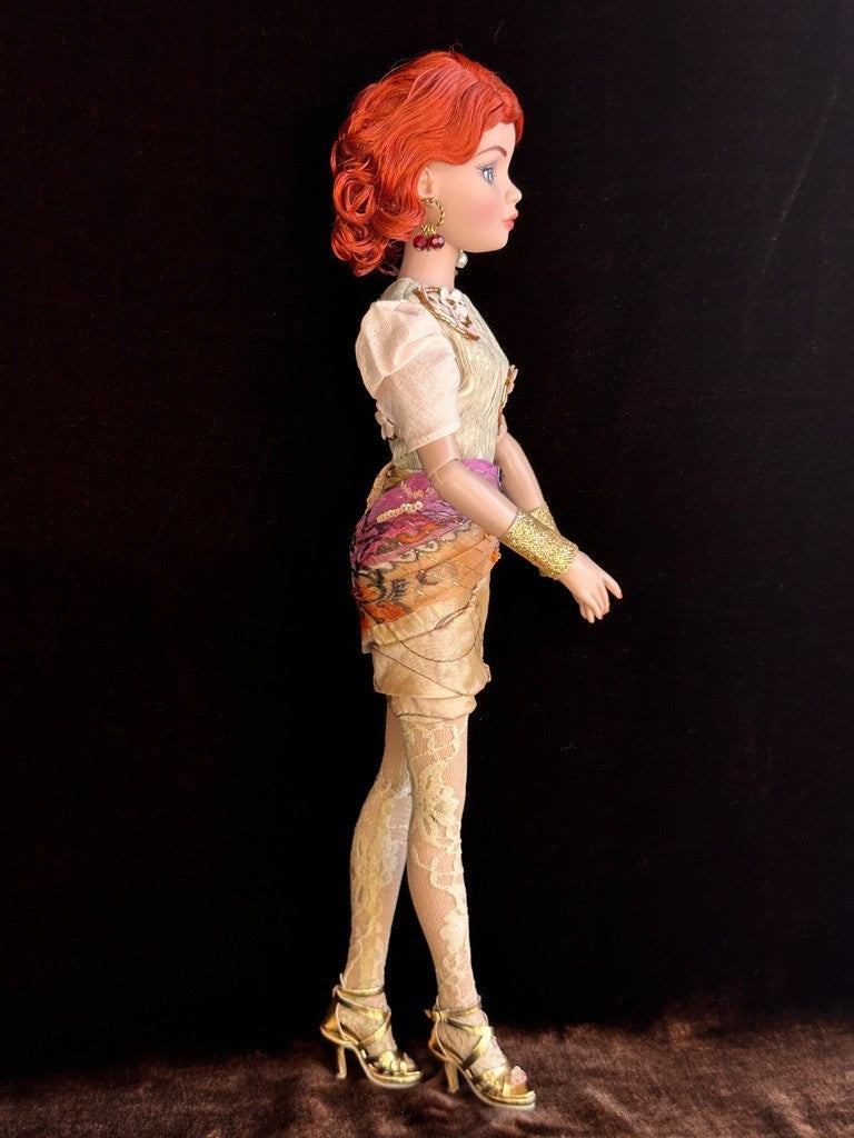 Tonner Ellowyne Wilde "Does This Make Me Look Too Happy?" Wigged Doll