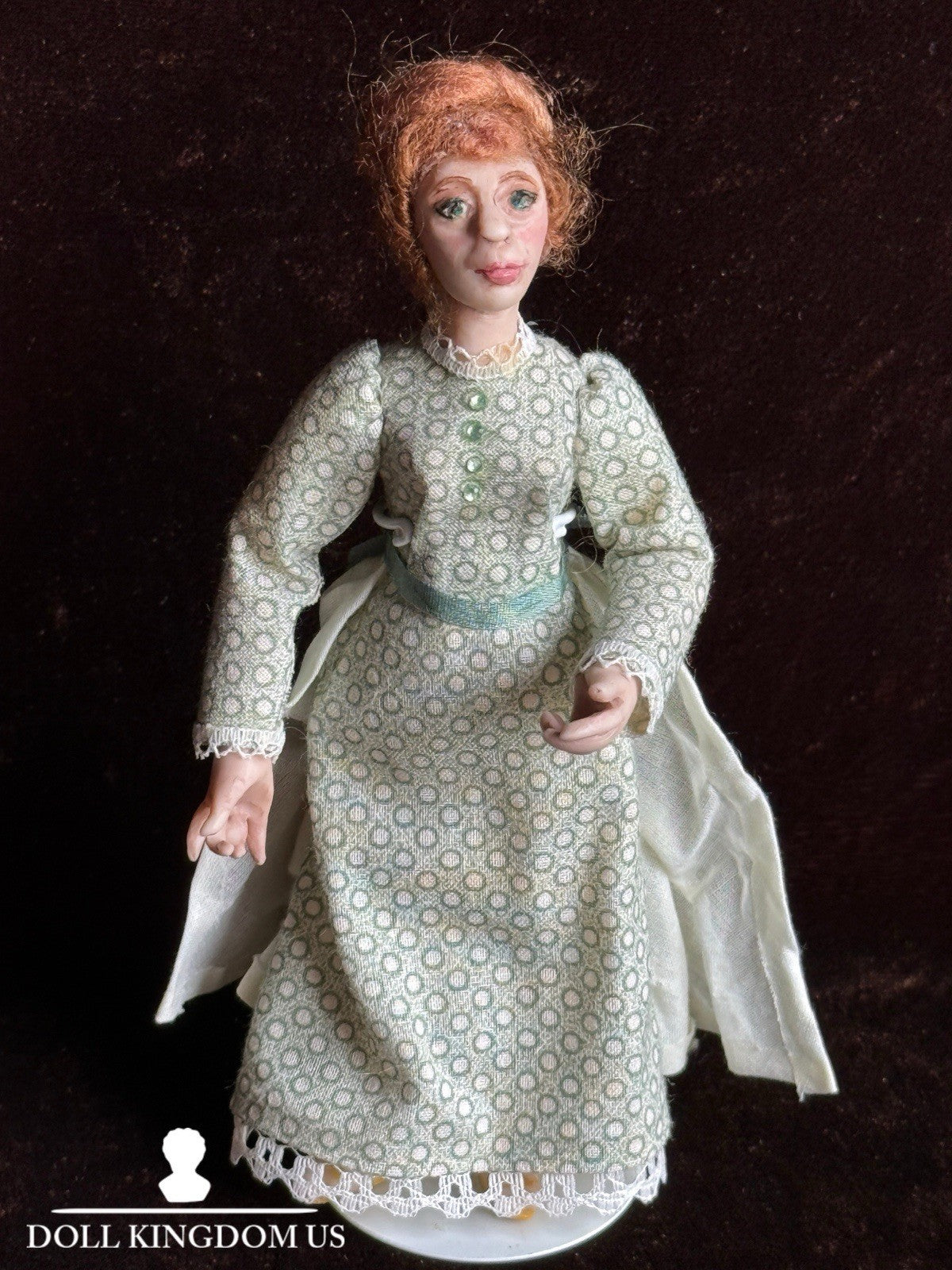Miniature Artist Viola Williams Dollhouse 1:12 Lady Character Doll