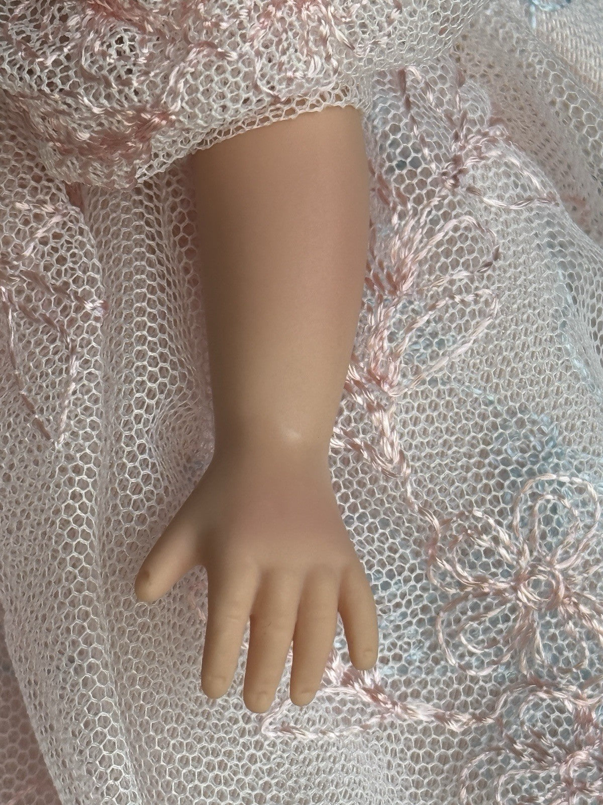 Modern Mary Hoyer Mary Lynne Vinyl Doll LE 100 in Box