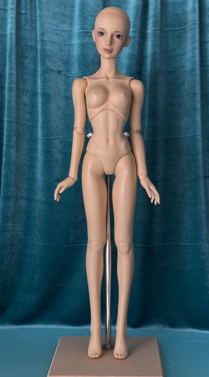 Super Dollfie 16 - Amelia - 1/3 Volks Resin Fashion BJD 24” Doll