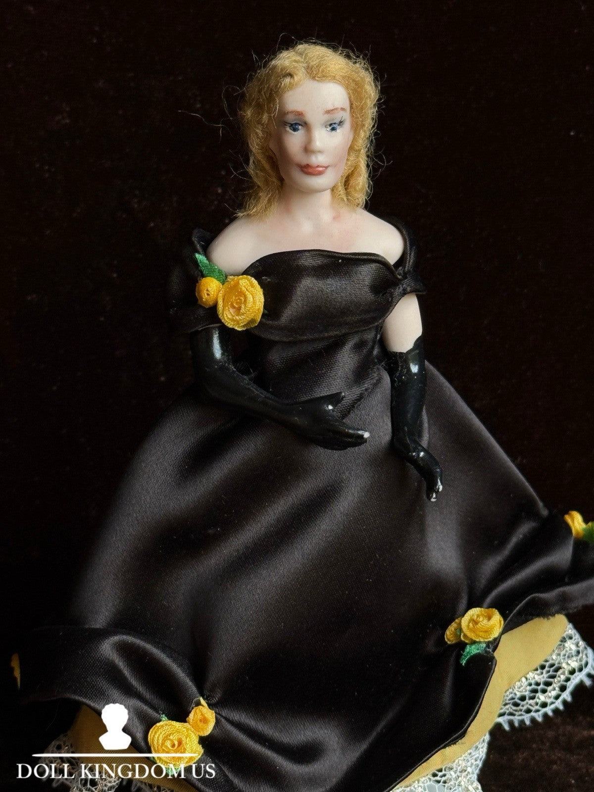 Miniature Artist Viola Williams 1:12 Victorian Lady Character Dollhouse Doll