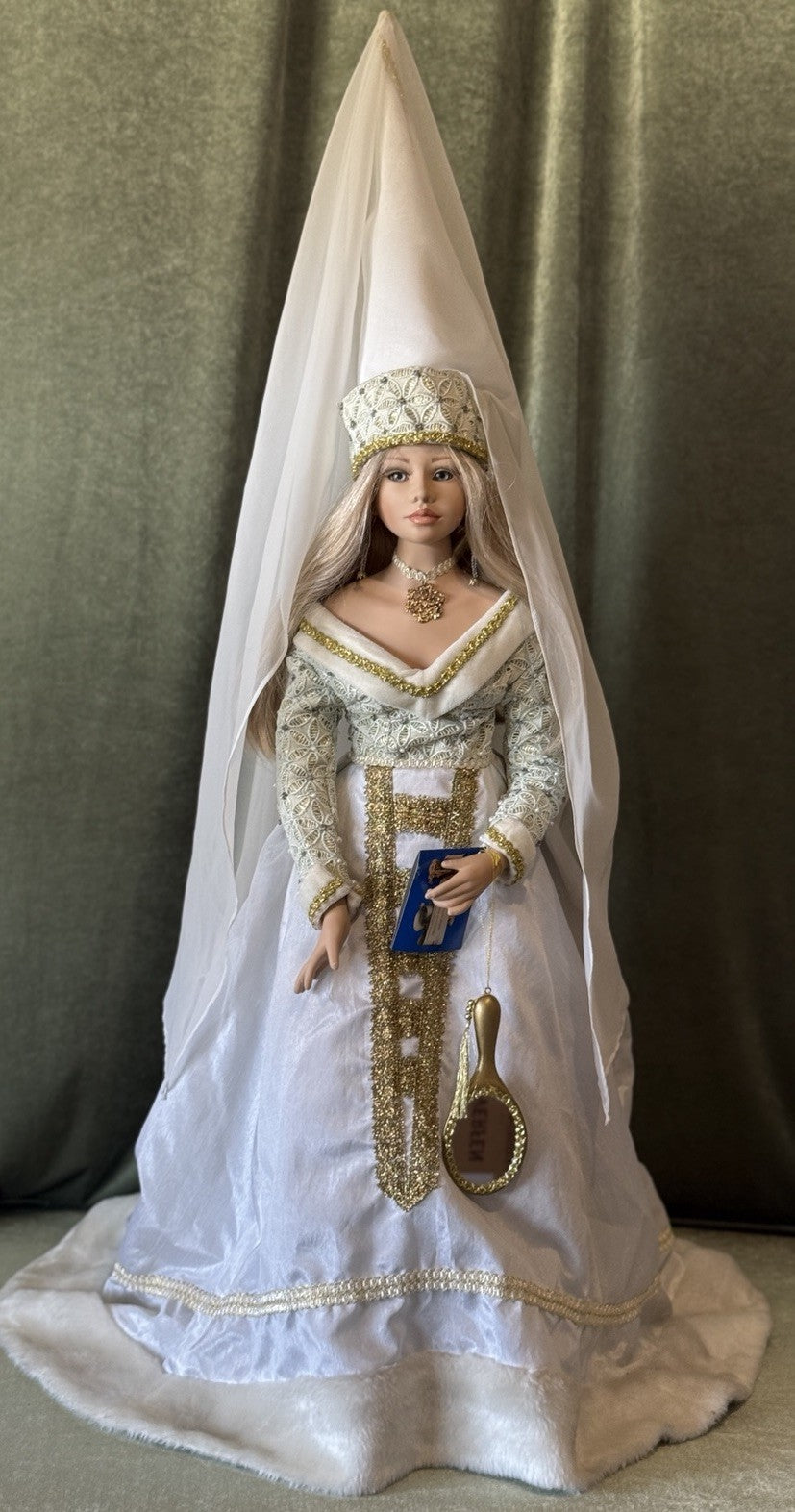 Collectible 28” Porcelain Doll “JOHANNA” By Brigette Von Messner Tag/COA/Stand