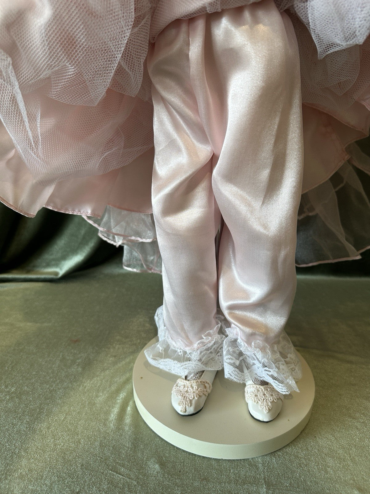 Collectible 26” Porcelain Doll “Pink Shiffon” by Rustie LE 500 Tag/ COA/Stand