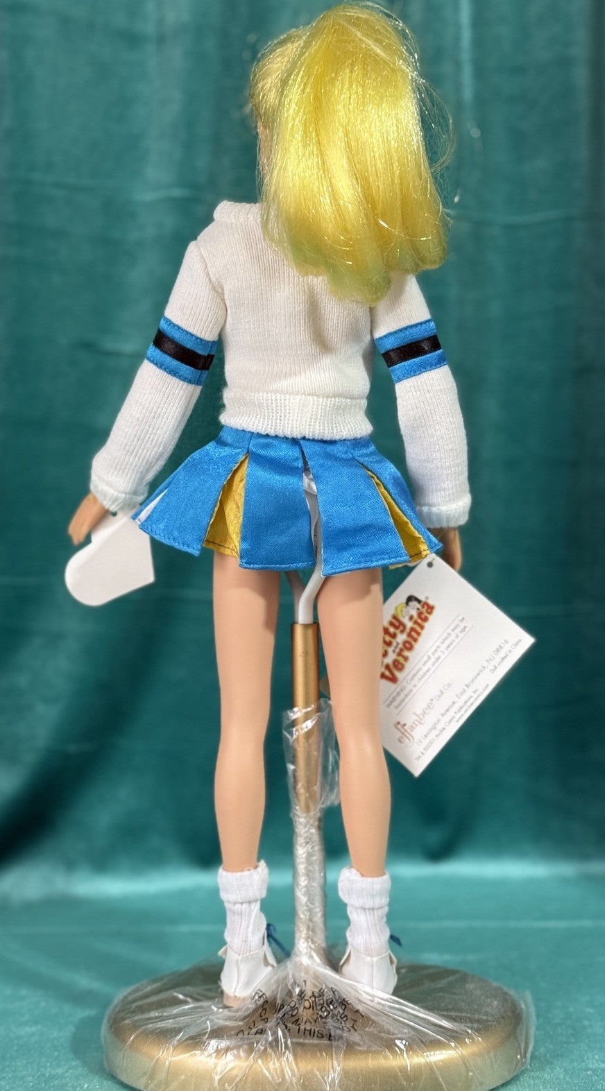 MIB Vinyl Doll “BETTY & VERONICA” Cheerleader Archie Comics Blonde DOLL