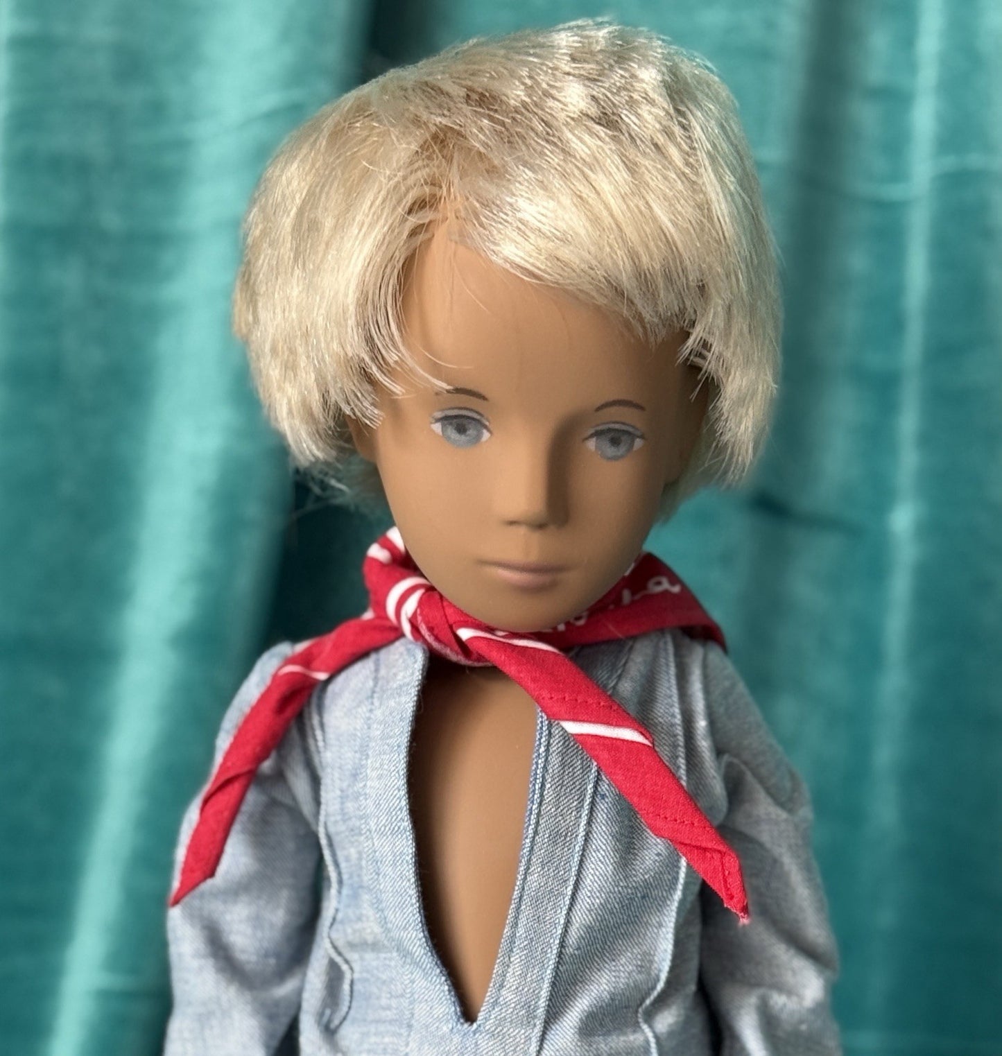 Collectible England Vinyl Sasha 302 Gregor Fair Blue Suit Boy Doll Box/Tag