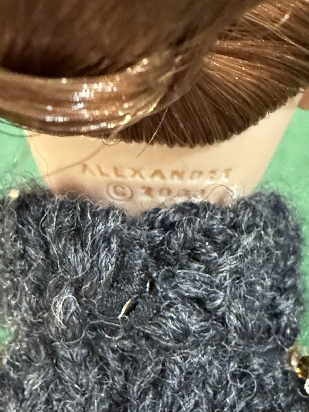 Madame Alexander Fashion Doll "Museum Gala Alex" Brunette COA/Box/Tag/Stand