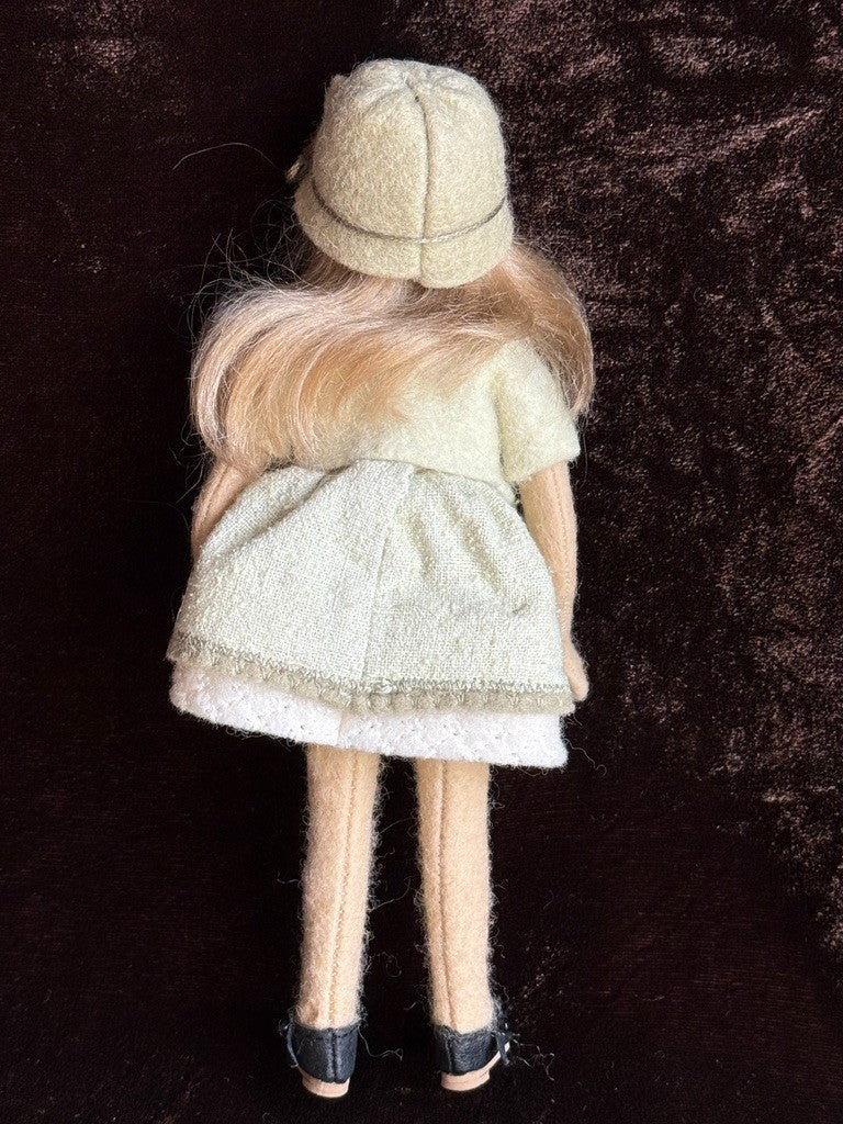 Collectible Maggie lacono 7" Margaret Doll New in Box with UFDC Souvenir Pin