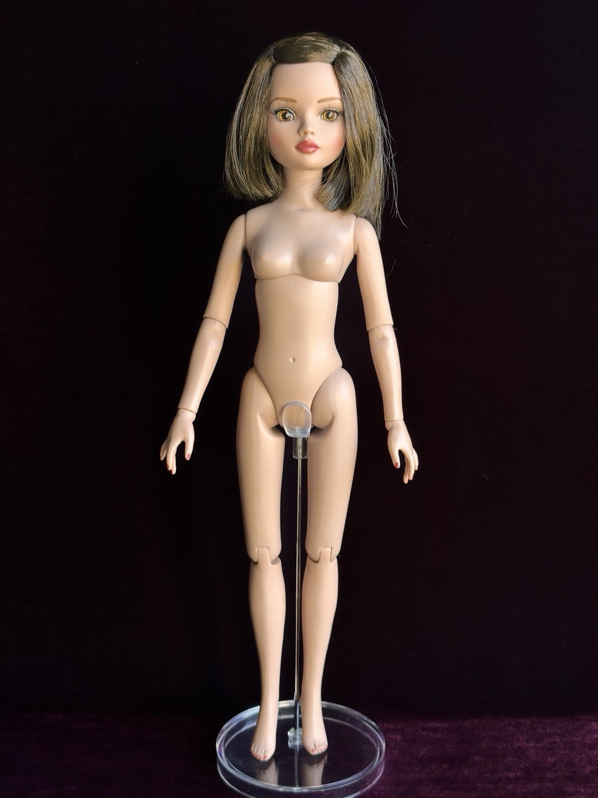 Tonner Essential Ellowyne Wilde Seven - Brown Fashion Doll in Box + Outfits
