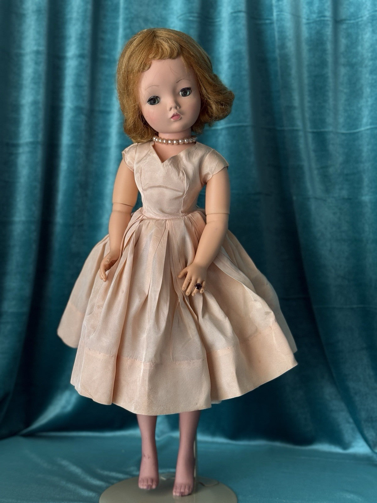 Vintage 1950’s Madame Alexander 20” Cissy Doll Multiple Outfits