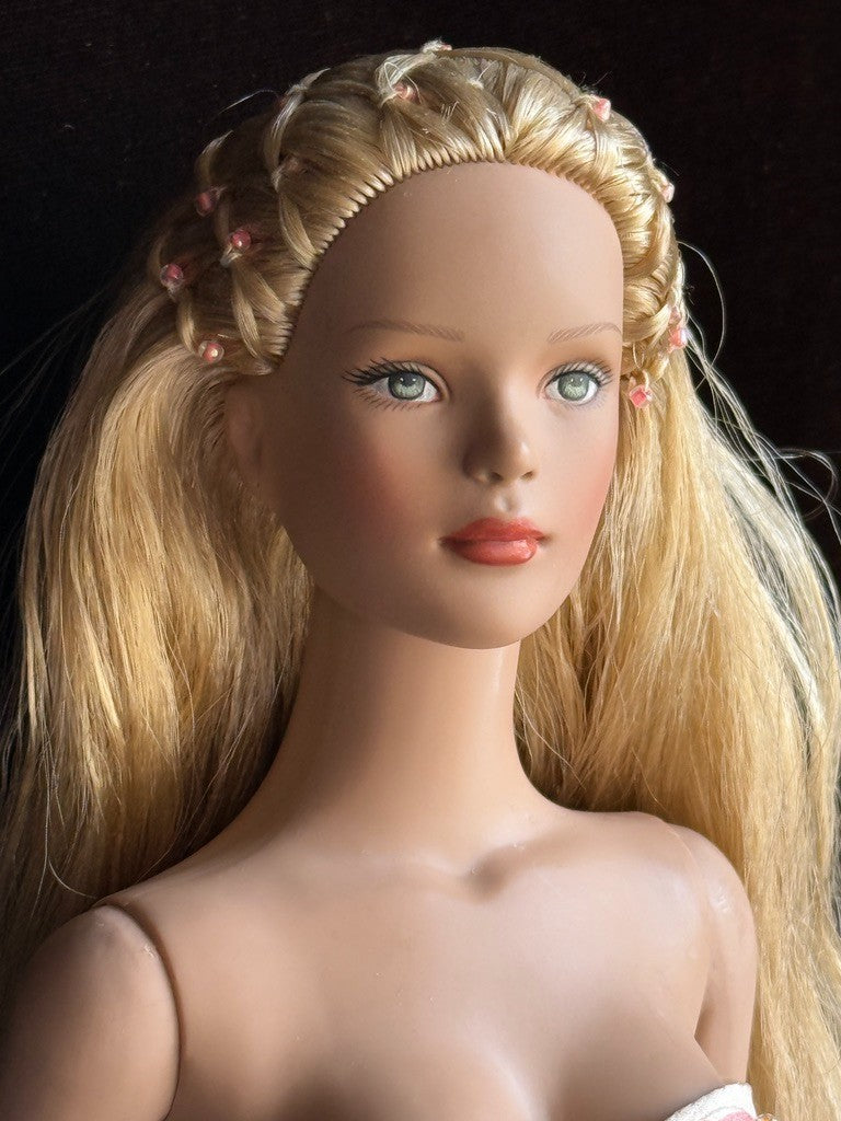 Collectible Tonner 2005 Tyler Wentworth TOSCANO Fashion Doll