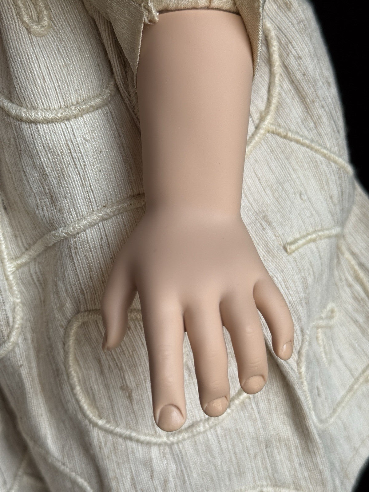 Lifelike 27” Vinyl Doll Amka By Zofia and Henry Zawieruszynski LE 200