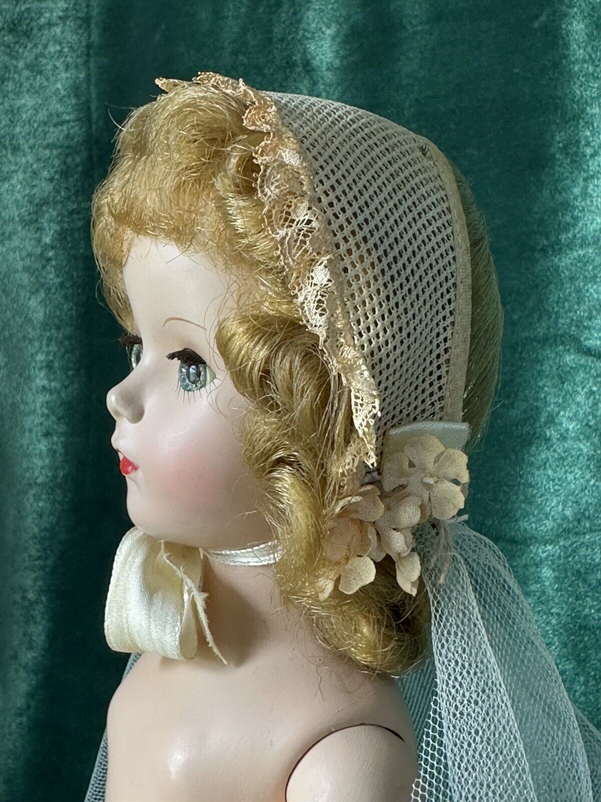 Vintage 1950’s Madame Alexander 14” Bride Walker Doll Margaret Face