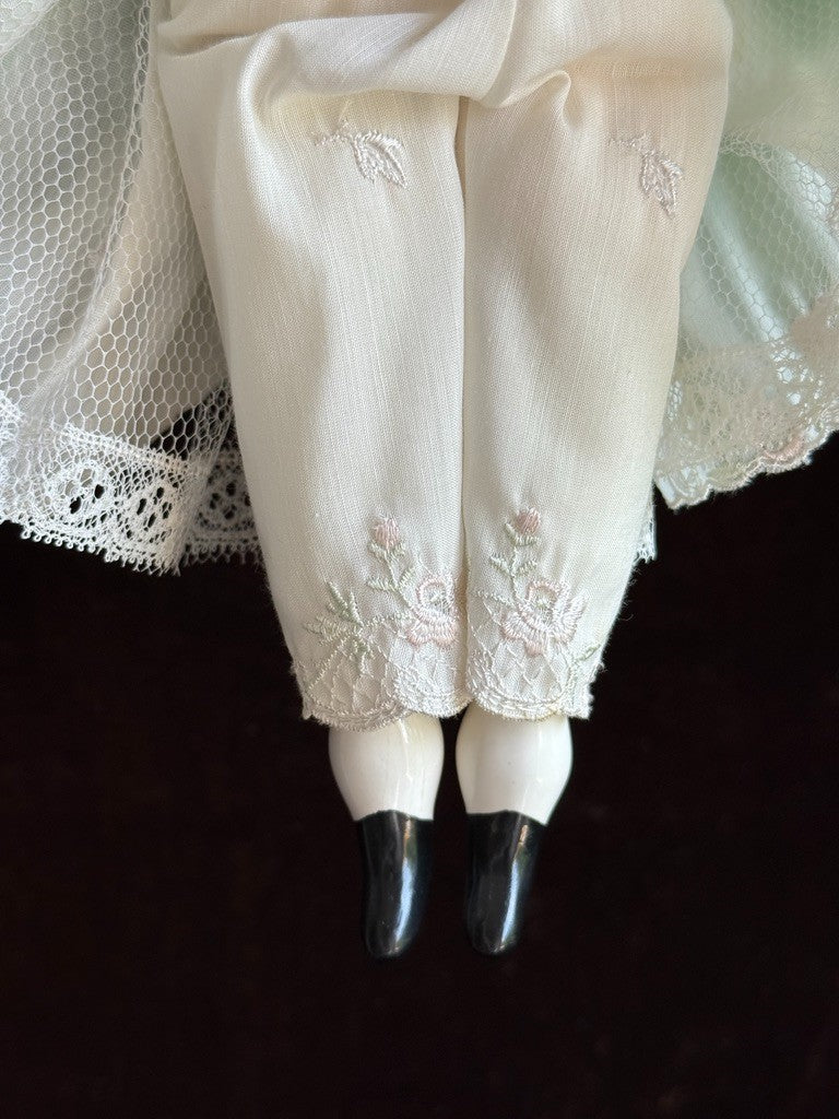Vintage Japan (?) Cabinet Size 11.75” Dresden Style Molded Lace China Bust Doll