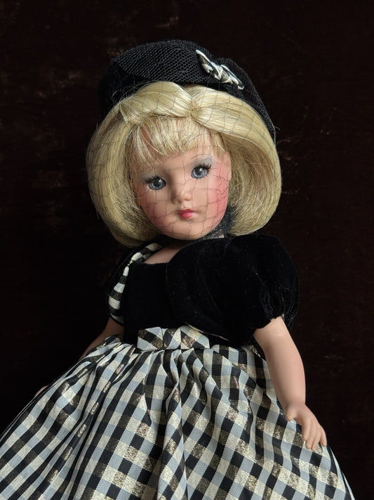 Mary Hoyer Mary Lynne Holiday Cheer 14” Vinyl Signed New in Box COA Doll LE 100