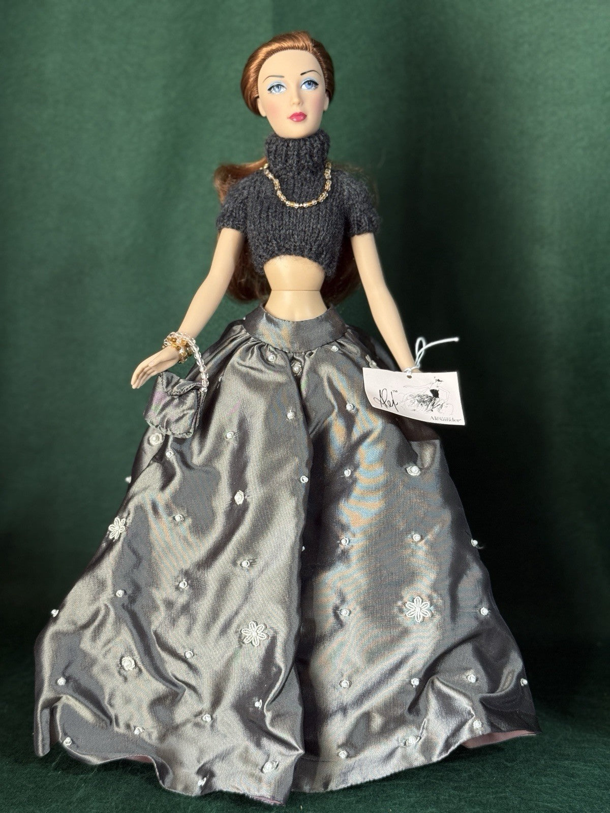 Madame Alexander Fashion Doll "Museum Gala Alex" Brunette COA/Box/Tag/Stand