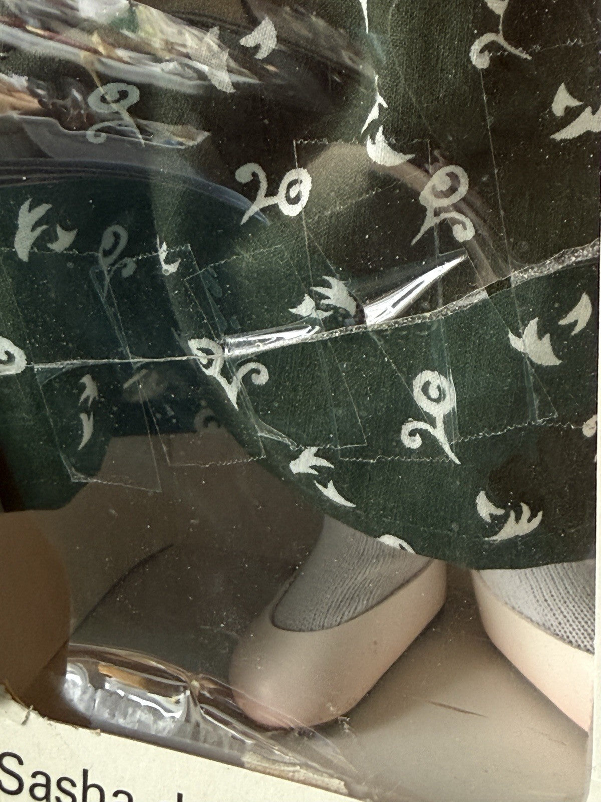 Collectible England Vinyl Sasha Blonde 105 Long Dress Girl Doll with Box/Tag