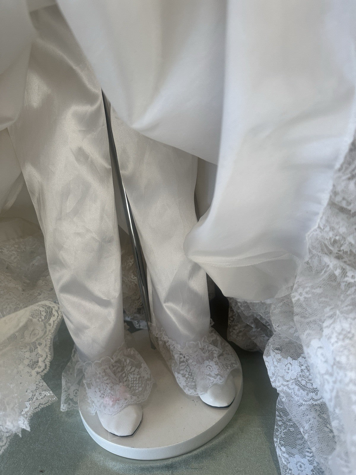 Collectible Large 42” Porcelain Doll “Victoria ” by Rustie LE 1500 COA/Stand