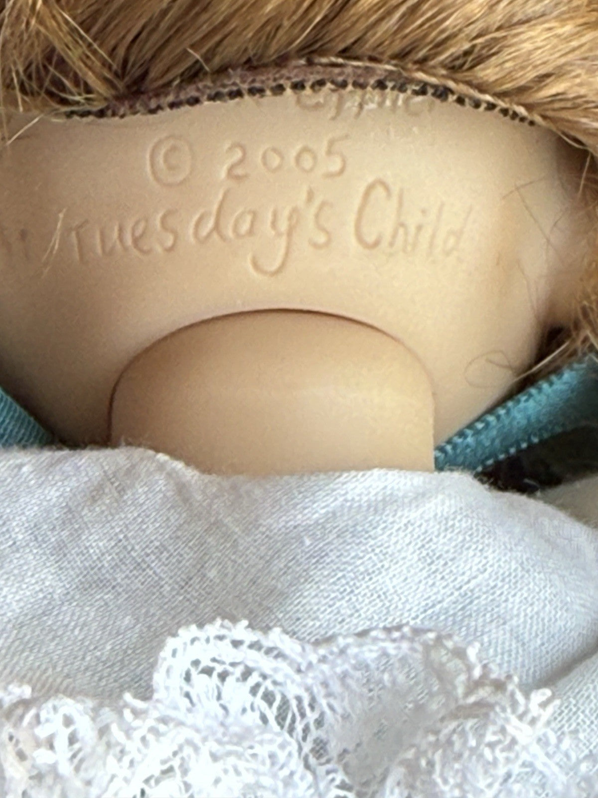 Boneka Dianna Effner Tuesday’s Child 10” Vinyl Girl Doll