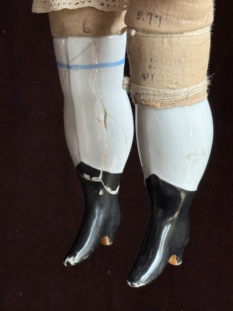 Antique German 21.5” ABG Alt Beck Gottschalck 1000 Highland Mary China Head Doll