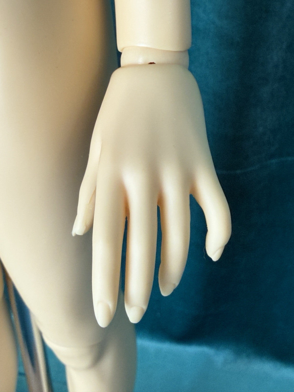 Super Dollfie 16 - Amelia - 1/3 Volks Resin Fashion BJD 24” Doll