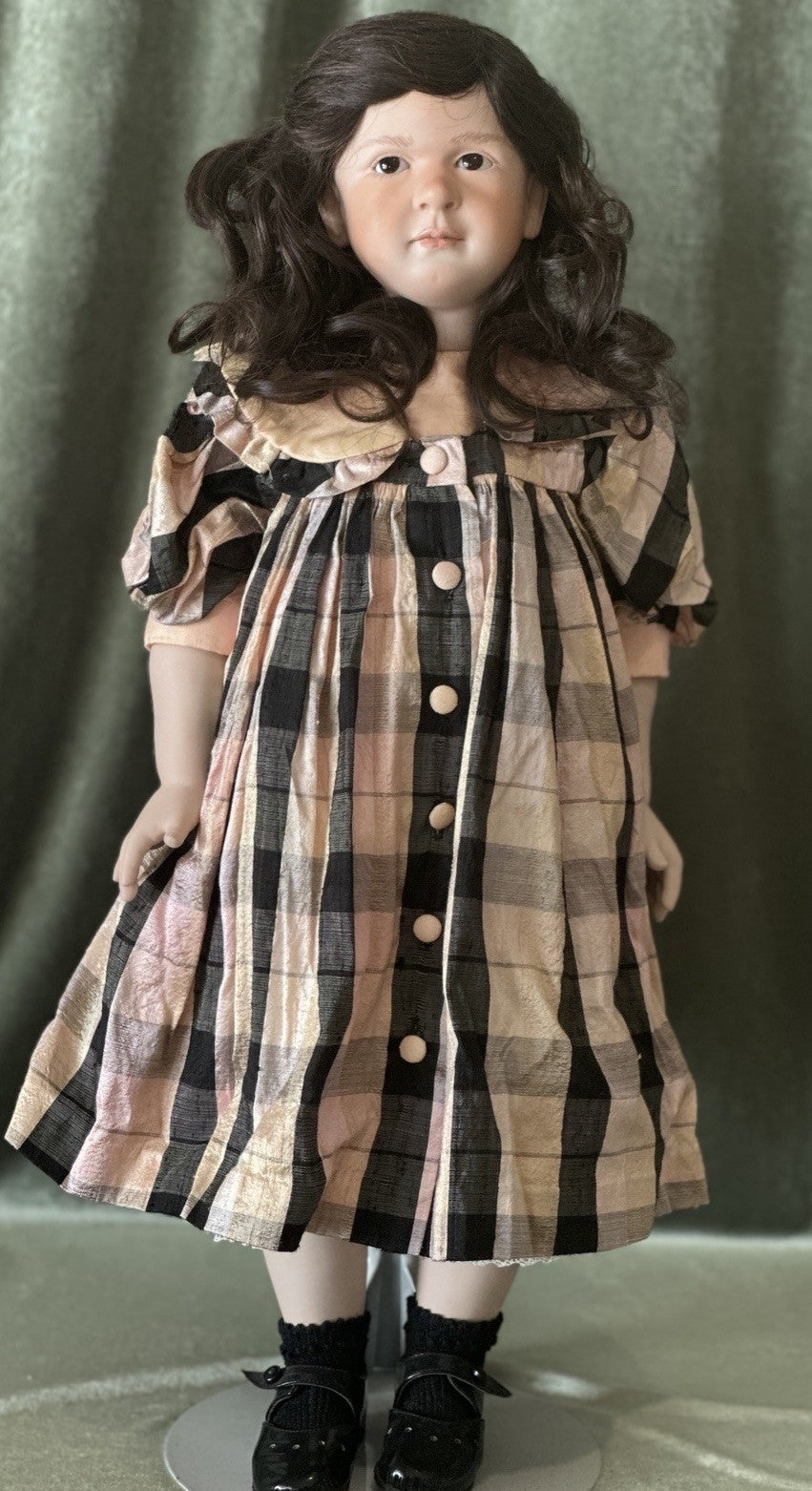 Collectible Artist 24” Porcelain Doll “Ruth” by Ruth Treffeisen LE 60 COA/Box