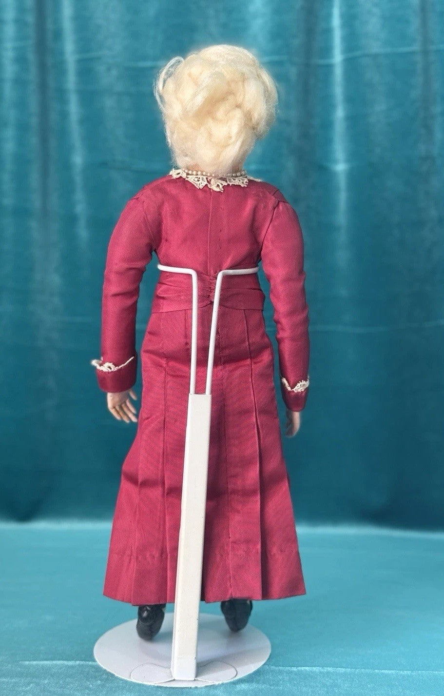 Lot of 2 Antique/Vintage Couple Stockinette Hand painted 15” & 16” Dolls