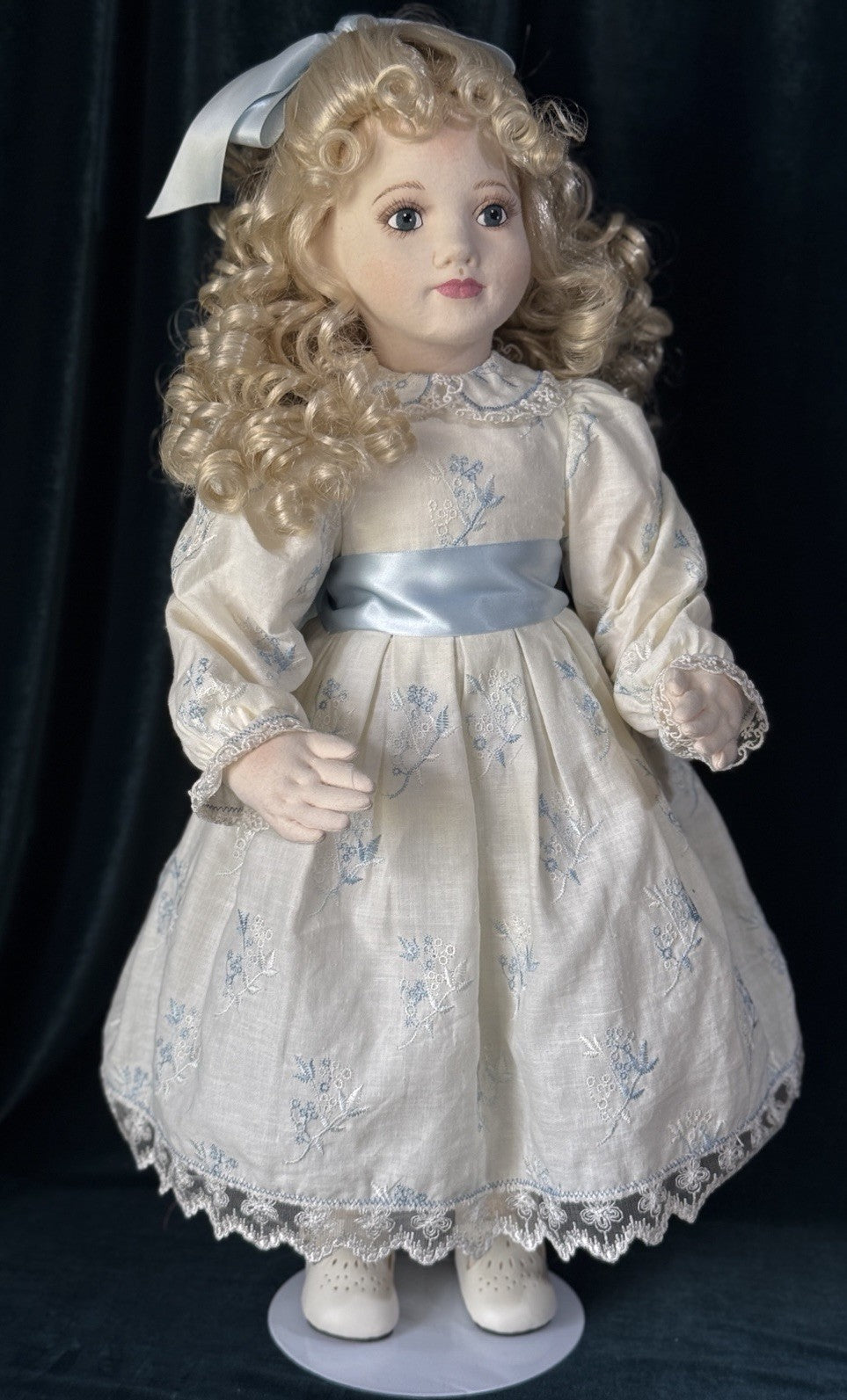 Collectible Felt and Porcelain Doll “Alleah” by Marie Osmond Heartfelt LE 250