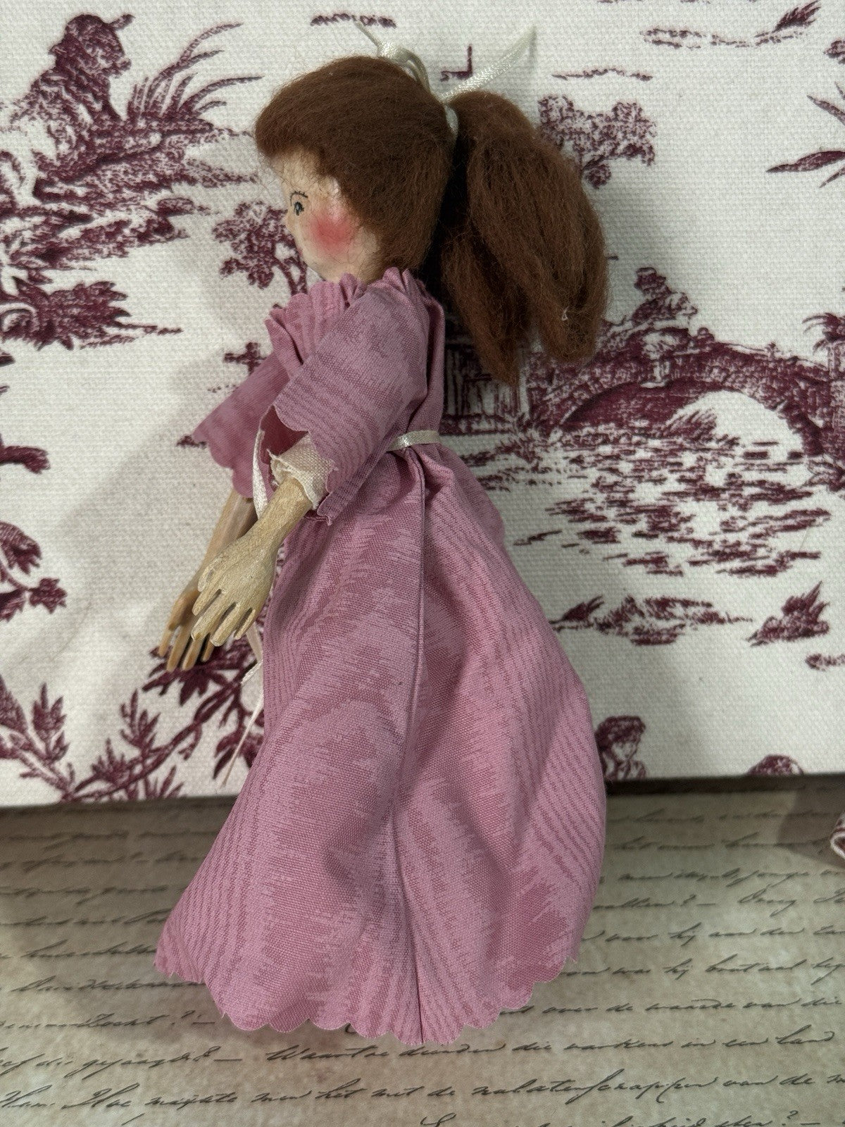 Vintage 1991 Collectible UFDC Artist Judy Brown Carved Wood Peg 6” Doll in Shoe