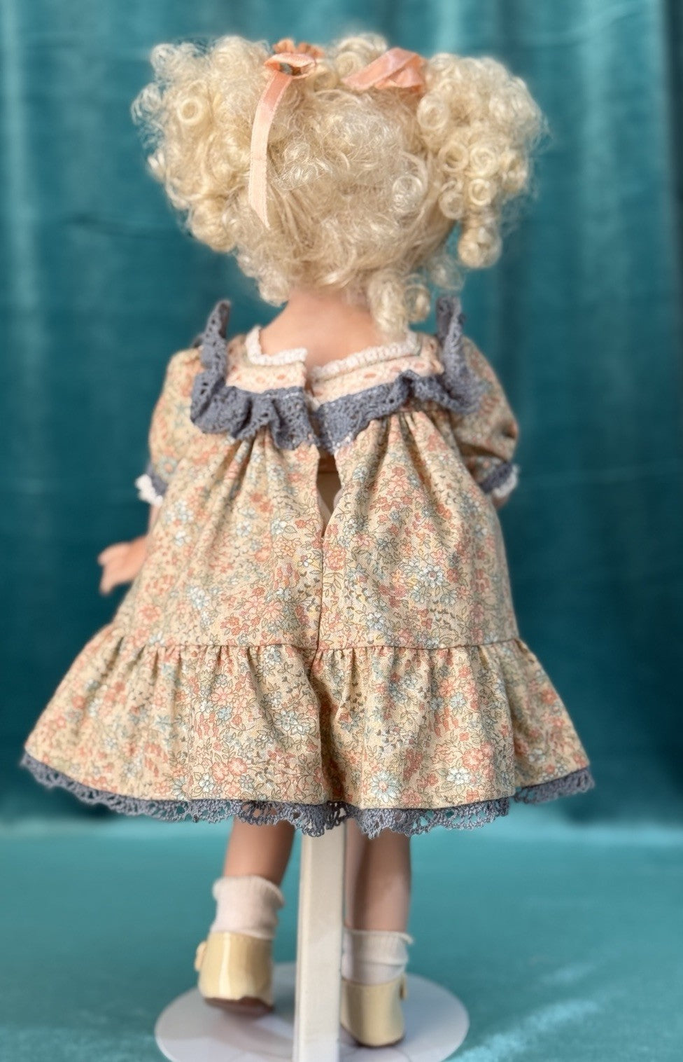 Lot of 5 Artists All Porcelain And Composition Body Dolls