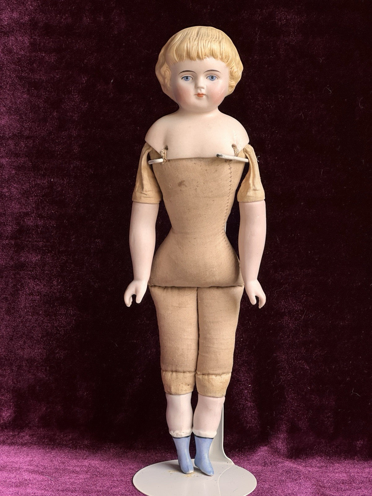Antique German 10.75” Alt, Beck & Gottschalck Highland Mary Bisque Parian Doll