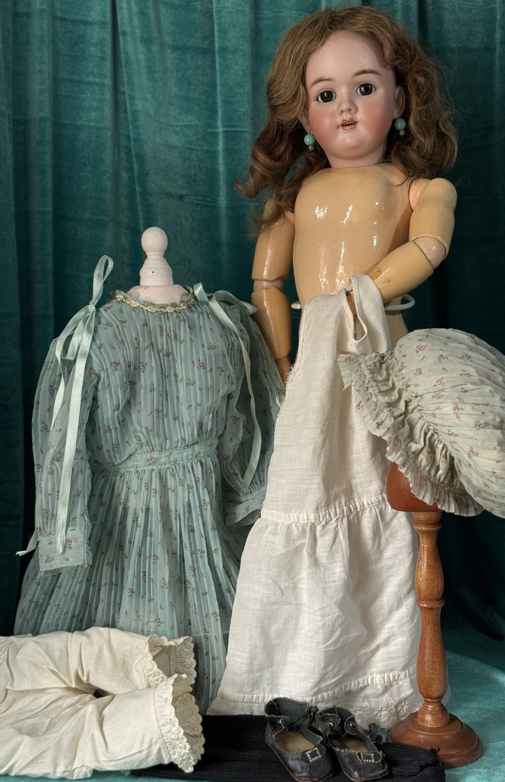 Large Antique German 28” Heinrich  Handwerck 99 DEP 14 Bisque Head Doll
