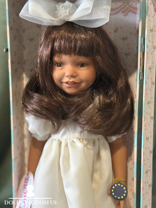 NRFB Collectible Vinyl 18” Doll EuroGirl “The Diana Collection” White Gown