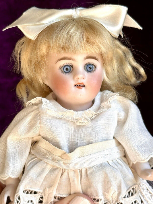 Antique German 6.25” Kestner 30 All Bisque Mignonette Doll