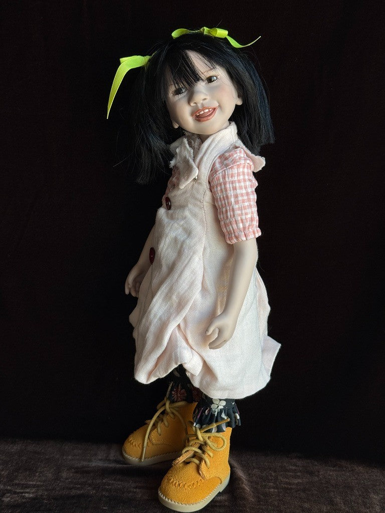 Rare Lifelike Zwergnase 17.5” Vinyl Suri Doll 2022 LE 25 with Bag and Tag