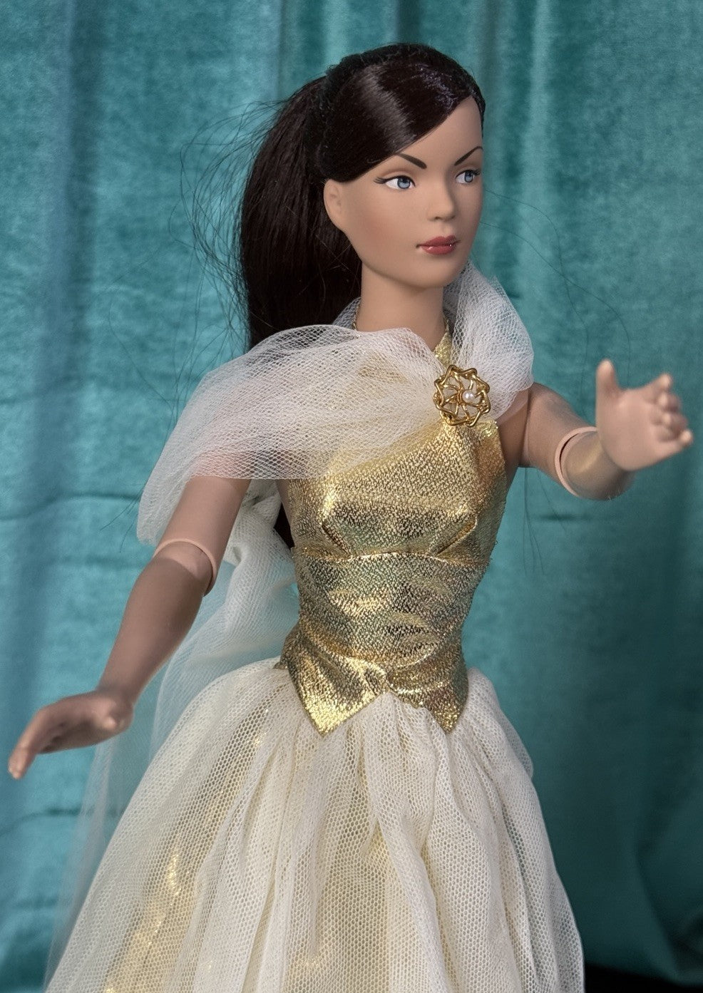 Collectible Tonner Tyler Wentworth Saucy Brunette DOLL Box/Tag