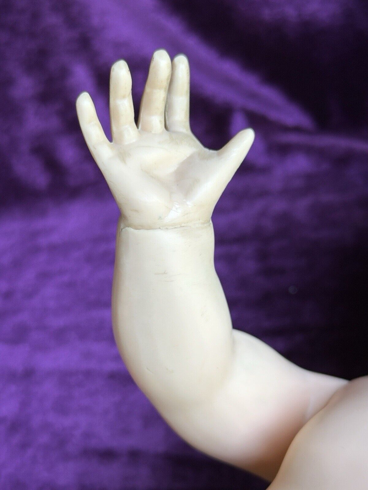 Vintage Plastic 16” Pedigree Made in England Flirty Eyes Toddler Doll