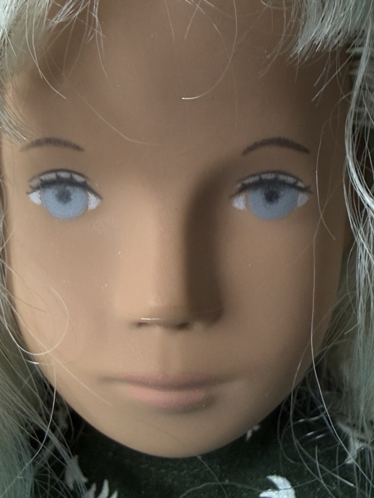 Collectible England Vinyl Sasha Blonde 105 Long Dress Girl Doll with Box/Tag