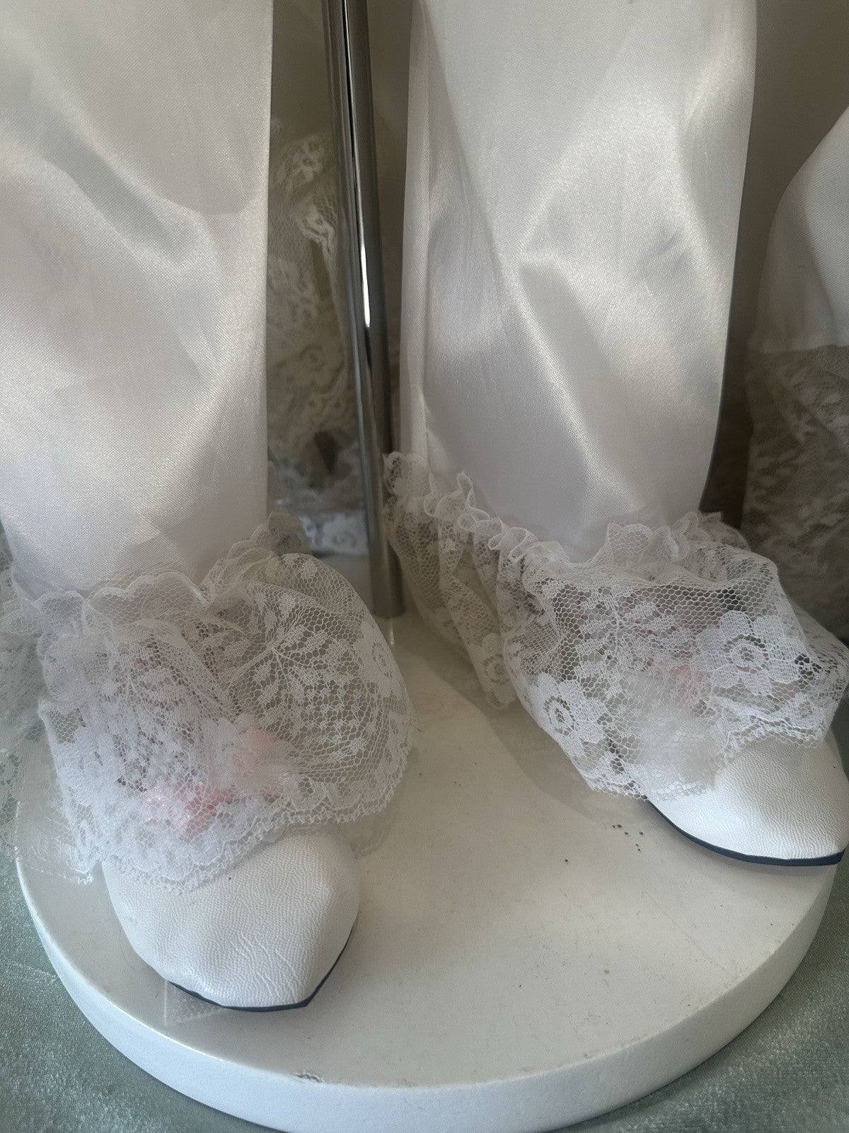 Collectible Large 42” Porcelain Doll “Victoria ” by Rustie LE 1500 COA/Stand