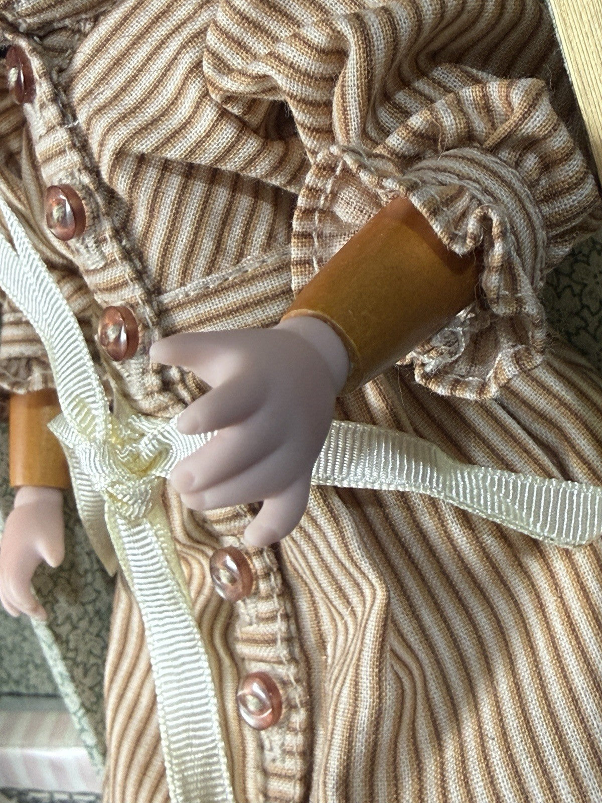 MIB Wendy Lawton “Rebecca Of Sunnybrook Farm” Wood/Porcelain Doll LE 175 COA/Tag